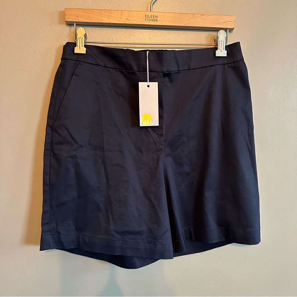 Boden navy glorious British short NWT